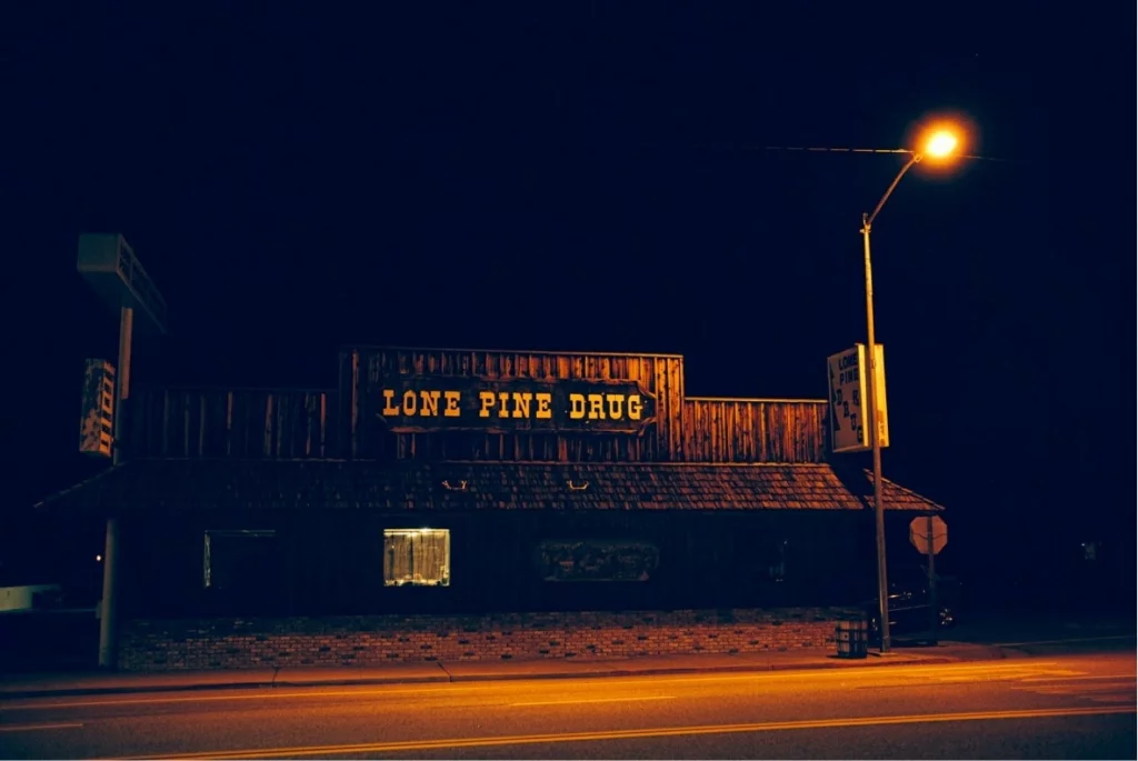 Lone Pine drug de la série I'm not from here de théo Giacometti